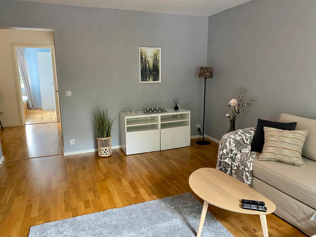 Frasch Och Fin 2:A. Gangavstand Till Stromstads Centrum Luaran gambar